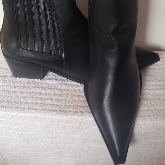 Shoes - Women's Winter Black Boot